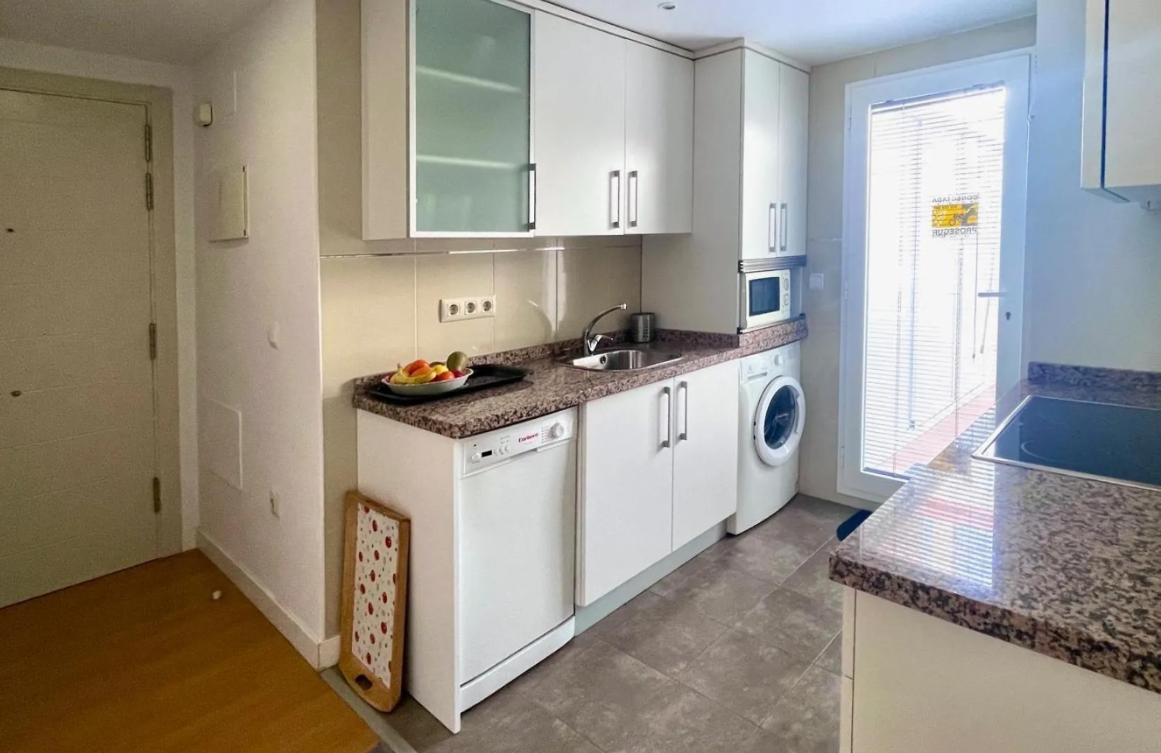 Maravilloso Apartamento Centrico De 70M2, Jardin Propio 40M2 Con Piscina Para Ninos Y Parking Opcional Málaga