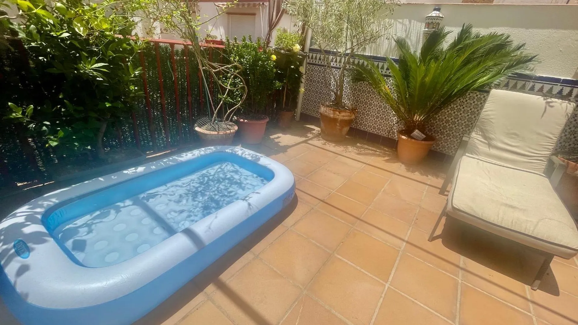 Maravilloso Apartamento Centrico De 70M2, Jardin Propio 40M2 Con Piscina Para Ninos Y Parking Opcional Málaga